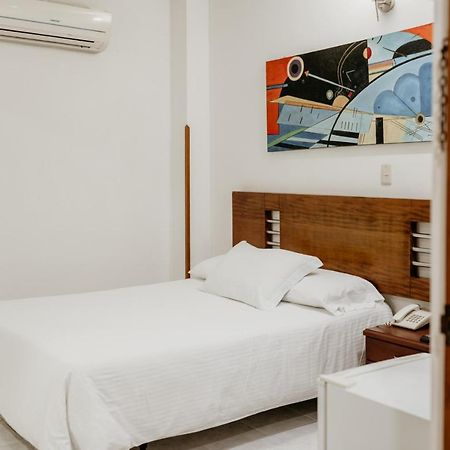 Hotel Barrancabermeja Plaza Exterior photo
